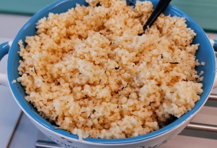 Фото шага рецепта Кускус с маслинами и вялеными томатами 173397 шаг 7  