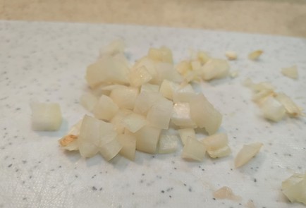 Фото шага рецепта Кусочки куриного филе с куркумой и сливками 189187 шаг 2  