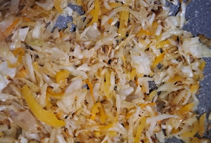 Фото шага рецепта Квашеная капуста жаренная на сковороде со сладким перцем 190821 шаг 10