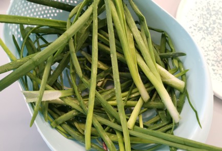 Фото шага рецепта Квашеный лук 191328 шаг 2  