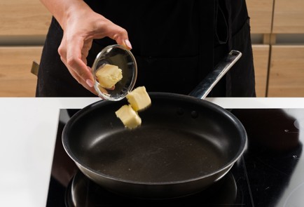 Фото шага рецепта Лапша из кабачка с помидорами и грецкими орехами 152621 шаг 5