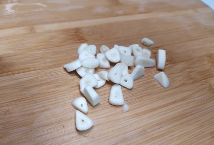 Фото шага рецепта Лапша с морепродуктами 190112 шаг 1  