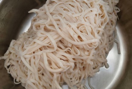 Фото шага рецепта Лапша удон с овощами 186507 шаг 15  