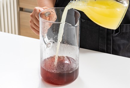 Фото шага рецепта Лавандовый лимонад 186652 шаг 8  