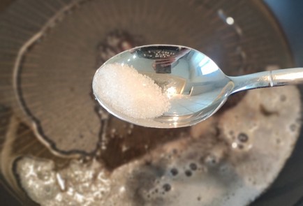 Фото шага рецепта Лазанья с капустой и куриными бедрышками 174823 шаг 3  