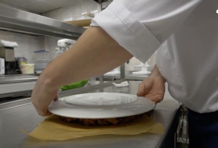 Фото шага рецепта Легендарный сливовый пирог 139716 шаг 9  