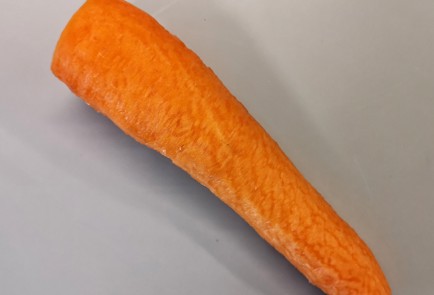 Фото шага рецепта Легкий куриный бульон с морковью и луком 151356 шаг 1  