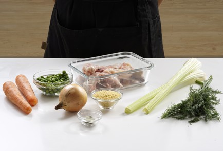 Фото шага рецепта Легкий и быстрый куриный суп 152843 шаг 1  