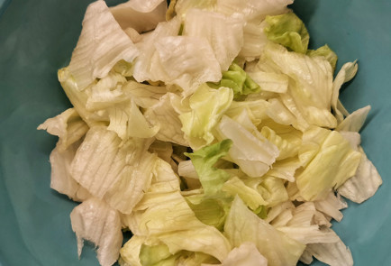 Фото шага рецепта Легкий кубанский салат 151783 шаг 1  