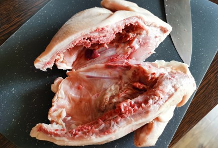 Фото шага рецепта Легкий куриный бульон 189302 шаг 1  