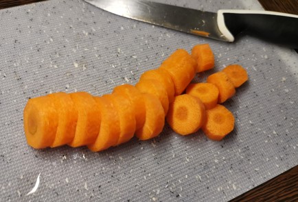 Фото шага рецепта Легкий куриный бульон 189302 шаг 6  