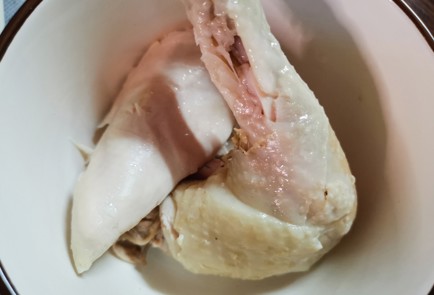 Фото шага рецепта Легкий куриный бульон 189302 шаг 9  