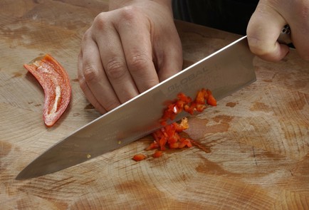 Фото шага рецепта Легкий салат с кальмарами 153149 шаг 2  