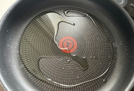 Фото шага рецепта Ленивые пирожки с яйцом и луком 176019 шаг 10  