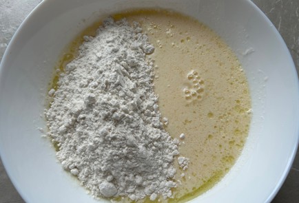 Фото шага рецепта Ленивые пирожки с яйцом и луком 176019 шаг 5  