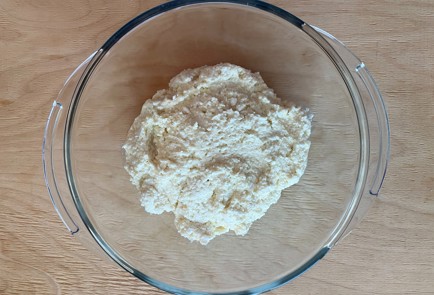 Фото шага рецепта Ленивые вареники с фруктовоягодной начинкой 174084 шаг 6  