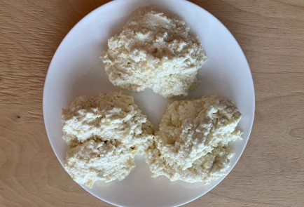 Фото шага рецепта Ленивые вареники с фруктовоягодной начинкой 174084 шаг 9  