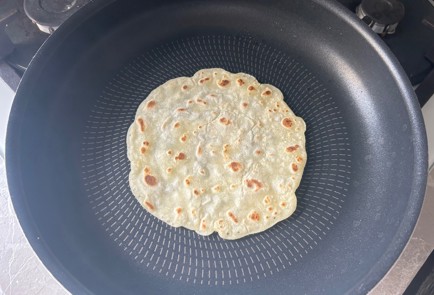 Фото шага рецепта Лепешки из жидкого теста 189382 шаг 9  