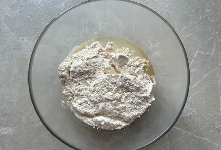 Фото шага рецепта Лепешки с чесноком 189808 шаг 4