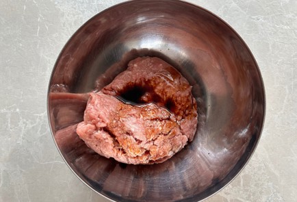 Фото шага рецепта Лепешки с фаршем 189805 шаг 2  