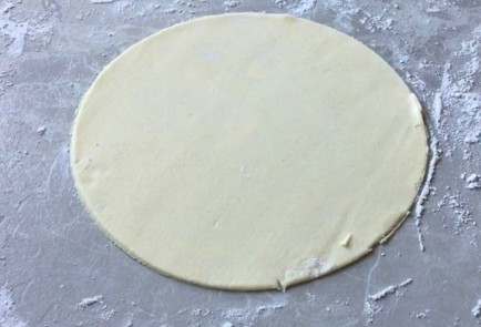 Фото шага рецепта Лепешки с начинкой 174354 шаг 5  