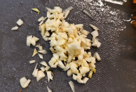 Фото шага рецепта Летний витаминный салат 153086 шаг 6  