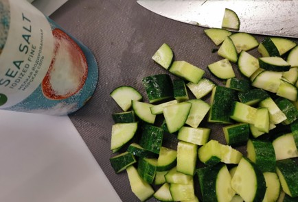 Фото шага рецепта Летний салат 189488 шаг 5  