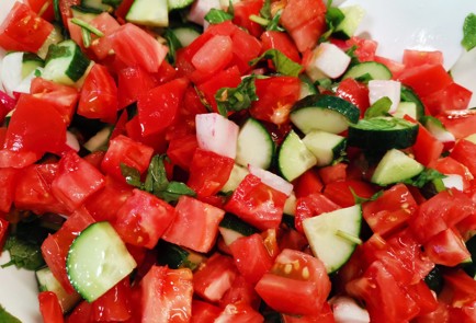 Фото шага рецепта Летний салат 189488 шаг 9  