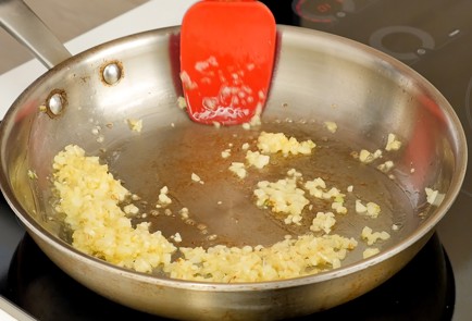 Фото шага рецепта Австрийский суп с печению леберкнедельзуппе 92316 шаг 6  