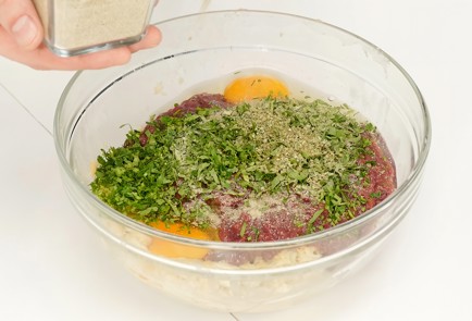 Фото шага рецепта Австрийский суп с печению леберкнедельзуппе 92316 шаг 7  