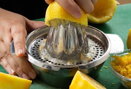 Фото шага рецепта Лимонные брусочки 139840 шаг 1  