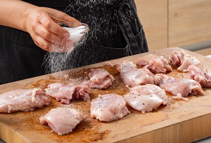 Фото шага рецепта Лимонный цыпленок с орзо 186455 шаг 4