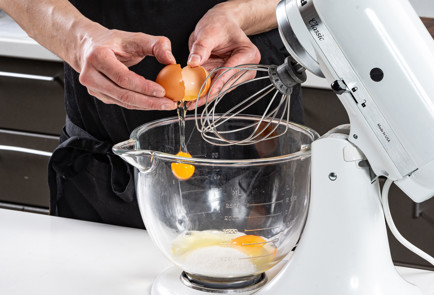 Фото шага рецепта Лимонный кулич 191574 шаг 2  