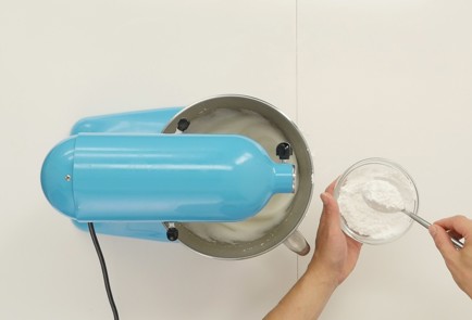 Фото шага рецепта Лимонный пирог с меренгой 125576 шаг 8  