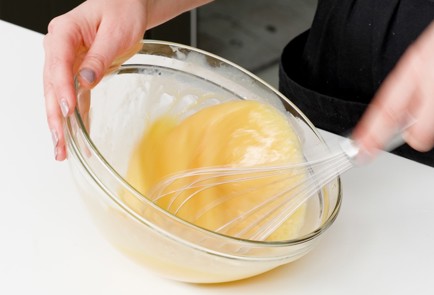 Фото шага рецепта Лимонный пирог 151795 шаг 6  