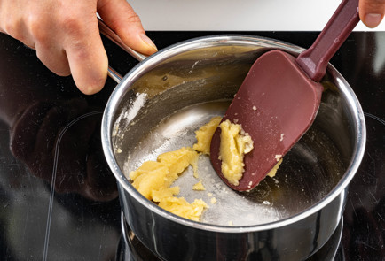 Фото шага рецепта Лодочки из кабачков Четыре сыра 189598 шаг 5  