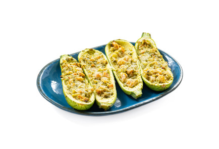 Фото шага рецепта Лодочки из кабачков с креветками 189597 шаг 11  