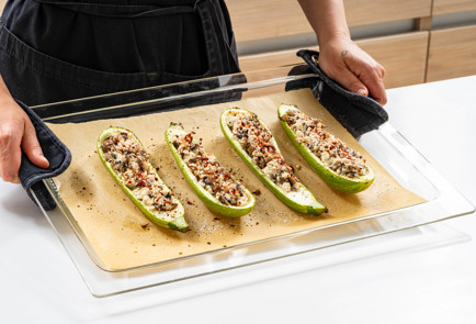 Фото шага рецепта Лодочки из кабачков с тофу и грибами 189599 шаг 9  