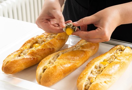 Фото шага рецепта Лодочки с курицей сельдереем и перепелиным яйцом 151013 шаг 7  