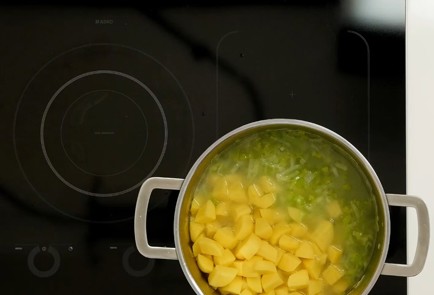 Фото шага рецепта Финский рыбный суп лохикейтто 92772 шаг 6  