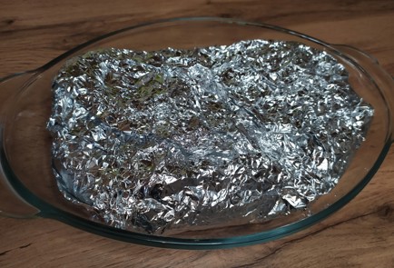 Фото шага рецепта Лопатка запеченная с чесноком и тимьяном 189146 шаг 9  