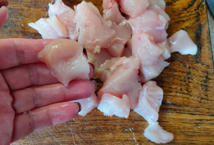 Фото шага рецепта Лоранский пирог на слоеном тесте с курицей и грибами 189265 шаг 2  