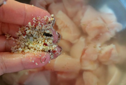 Фото шага рецепта Лоранский пирог на слоеном тесте с курицей и грибами 189265 шаг 3  