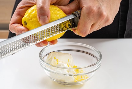 Фото шага рецепта Лосось сувид с пюре из цветной капусты и картофеля 187087 шаг 9  