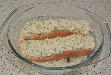 Фото шага рецепта Лосось с сыром запеченный в духовке 187898 шаг 10