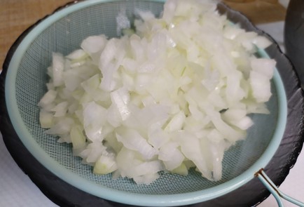 Фото шага рецепта Луковые котлеты 190514 шаг 3  