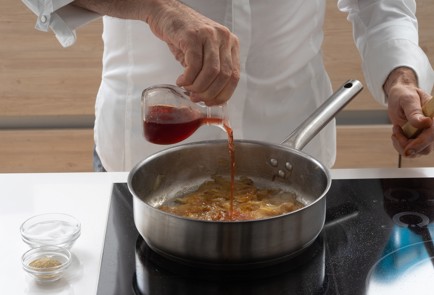 Фото шага рецепта Луковый конфитюр с белым луком 151435 шаг 7  