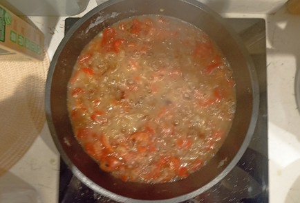 Фото шага рецепта Сосиски тушенные с овощами 191269 шаг 8  