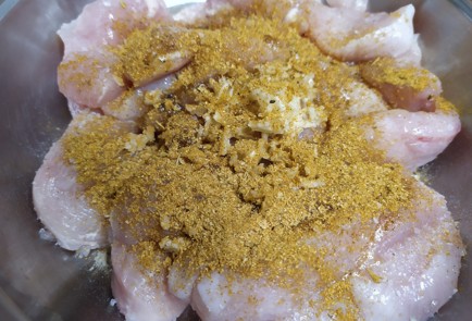 Фото шага рецепта Макароны с соусом песто и куриной грудкой 188870 шаг 4  