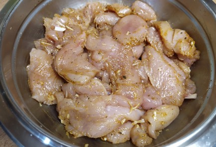 Фото шага рецепта Макароны с соусом песто и куриной грудкой 188870 шаг 6  